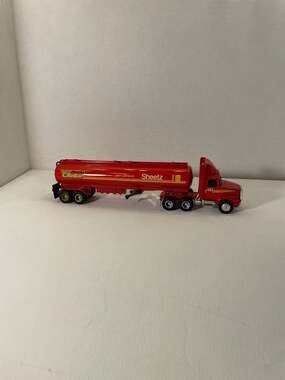 Sheetz Gasoline Diecast Tanker Truck Collector Series 1:64 Scale